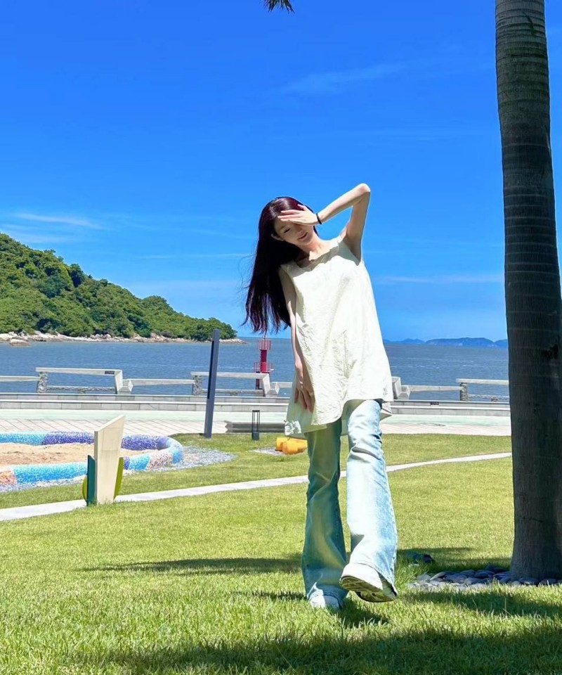 器材室轮-J-(1):蒙着眼在随时可能有,影院热映大片
